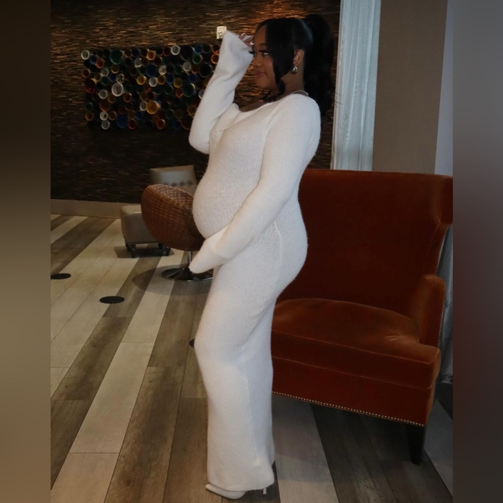 Meshki Off-Shoulder Cream Long Sleeve Dress - Picture 3 of 3